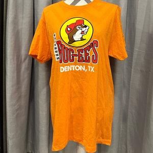 Buc-ees Denton‎ tx tee never been worn